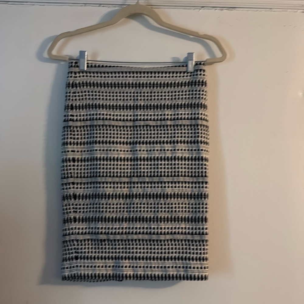 LOFT Black and White Striped Pencil Skirt